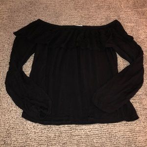 black off the shoulder longsleeve🖤